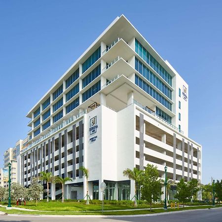 Serena Hotel Aventura Miami, Tapestry Collection By Hilton Luaran gambar