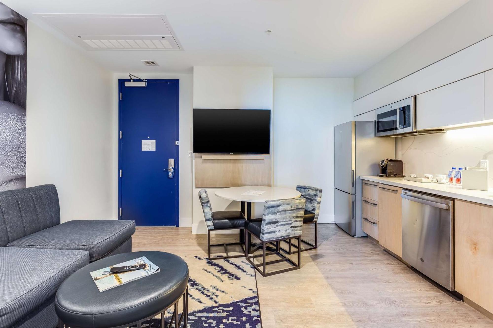 Serena Hotel Aventura Miami, Tapestry Collection By Hilton Luaran gambar
