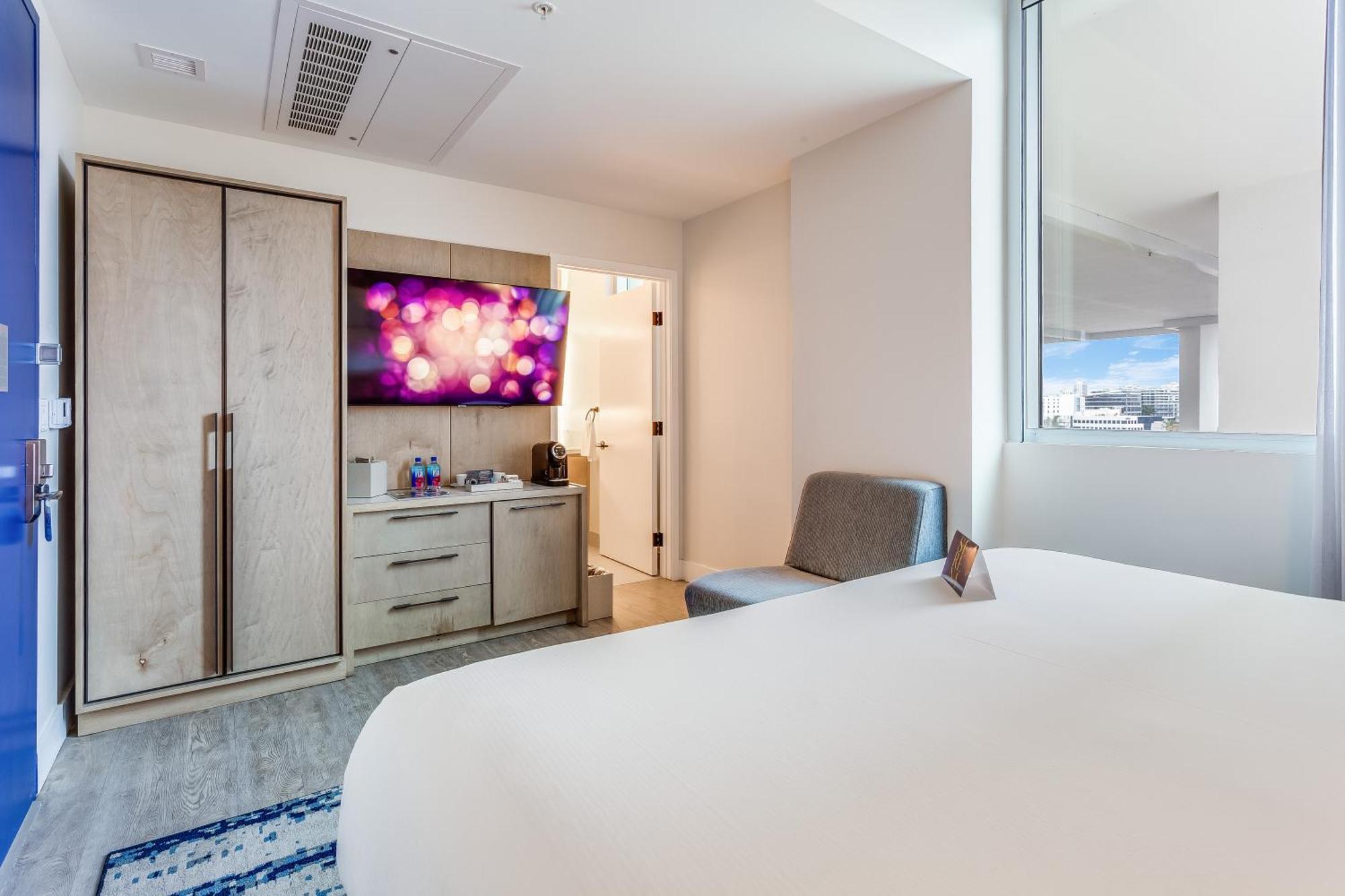Serena Hotel Aventura Miami, Tapestry Collection By Hilton Luaran gambar